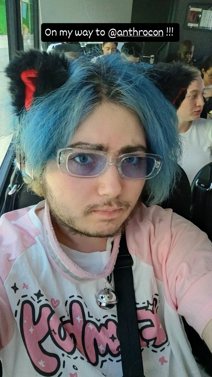 MarsxEros's tweet photo. On my way to be a femboi at @anthrocon https://t.co/RRKFYXgqnj