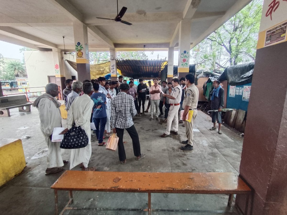 SP_Neemuch's tweet photo. рджрд┐рдирд╛рдВрдХ03.07.2026 рдХреЛ рдЬрд┐рд▓рд╛ рдиреАрдордЪ рдореЗрдВ рдерд╛рдирд╛ рд░рд╛рдордкреБрд░рд╛ рдПрд╡рдВ рдерд╛рдирд╛ рд╕рд┐рдВрдЧреЛрд▓реА рдореЗрдВ рдмрд╕ рд╕реНрдЯреЗрдгреНрдб рд╕рд┐рдВрдЧреЛрд▓реА рдПрд╡рдВ рд░рд╛рдордкреБрд░рд╛ рдореЗрдВ рд╕рд╛рдпрдмрд░ рдЕрдкрд░рд╛рдзреЛрдВ рдХреЗ рдкреНрд░рддрд┐ рд░реЛрдХрдерд╛рдо рд╣реЗрддреБ рдЬрд╛рдЧрд░реВрдХрддрд╛ рдХрд╛рд░реНрдпрдХреНрд░рдореЛрдВ рдХрд╛ рдЖрдпреЛрдЬрди #SafeClick2.0 #CyberSecurity #MPPolice #CyberAwareness
@CMMadhyaPradesh @DGP_MP @MPPoliceDeptt @IgpUjjain https://t.co/kkmDbPWFtL