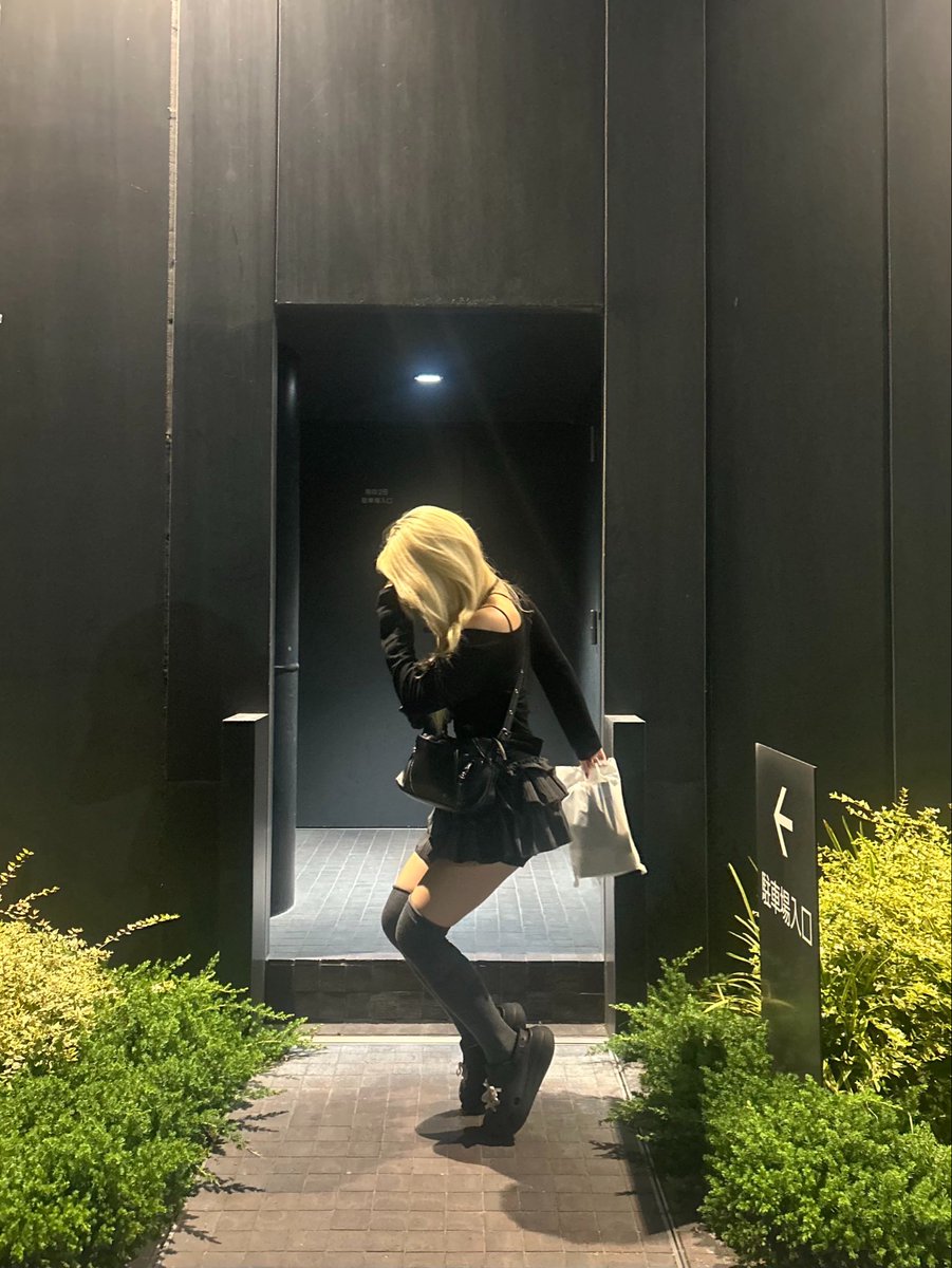 usami_una's tweet photo. なんの映画を観たでしょうか🎞️ https://t.co/mG65lsLnMX