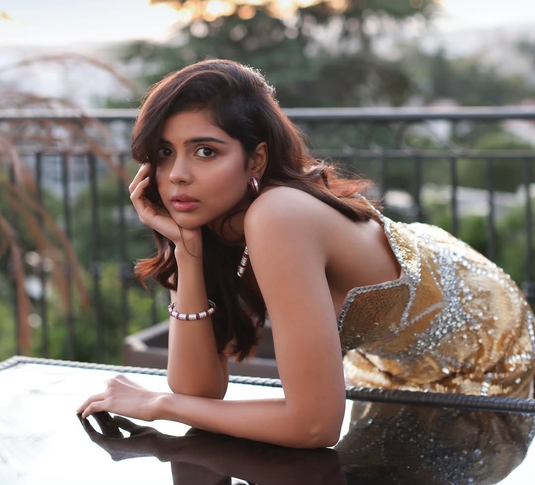 its__muzz's tweet photo. Kalyani for elle https://t.co/KyWNHNpUyO