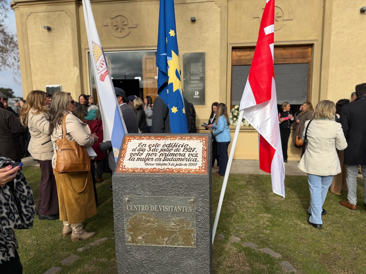 FloridaIDF's tweet photo. Se realiza en Cerro Chato el acto conmemorativo al 99° aniversario del Primer Voto Femenino en Sudamérica. Participan la Vicepresidente de la República, @CosseCarolina, los Intendentes de Durazno y Treinta y Tres, @falgorta y @MarioSilvera33 y el Sec.Gral.  @JoseLuisCurbelo. https://t.co/UTEKuWImFv