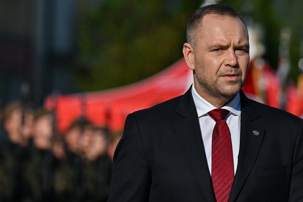 MarioNawfal's tweet photo. 🇺🇸🇷🇺🇵🇱 HOLY SHIT, the U.S. reportedly said that Russia is actively planning an armed provocation on Polish soil to test NATO’s backbone.

Missiles, drones targeting critical infrastructure, or even Russian troops crossing the border into NATO territory.

They're trying to poke the bear and see if Article 5 actually means anything.

If they do it? NATO’s talking about direct strikes on Kaliningrad, St. Petersburg, and Russia’s nuclear hubs.

We're not talking about saber-rattling anymore.

This regional conflict could explode into something way bigger.

Source: Telegraph / Writer: Claudio
