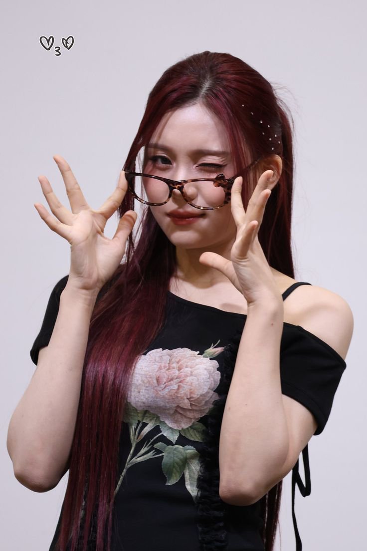 umjifeed's tweet photo. this umji!

#엄지 #UMJI #비비지 #VIVIZ https://t.co/3kCtcYmyG7
