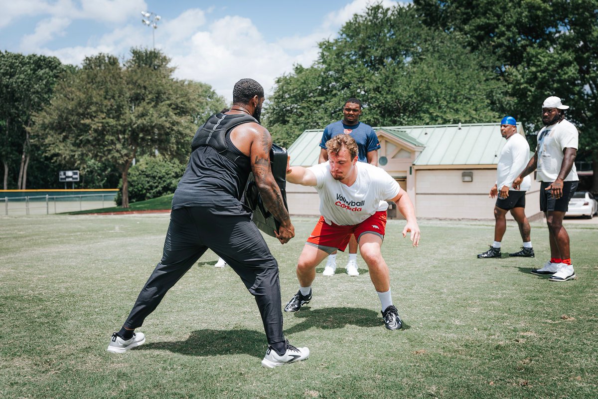 Terron Armstead tweet media