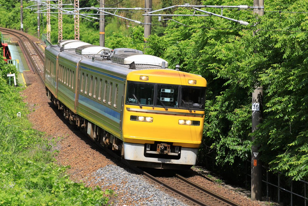 DeepSto19699071's tweet photo. 2026.07.03
本日の中央西線
385系の試運転は無かったようですが、こんなのがやって来ました。
#ドクター東海 
#キヤ95系
#検測車 https://t.co/lOVYPhqksx
