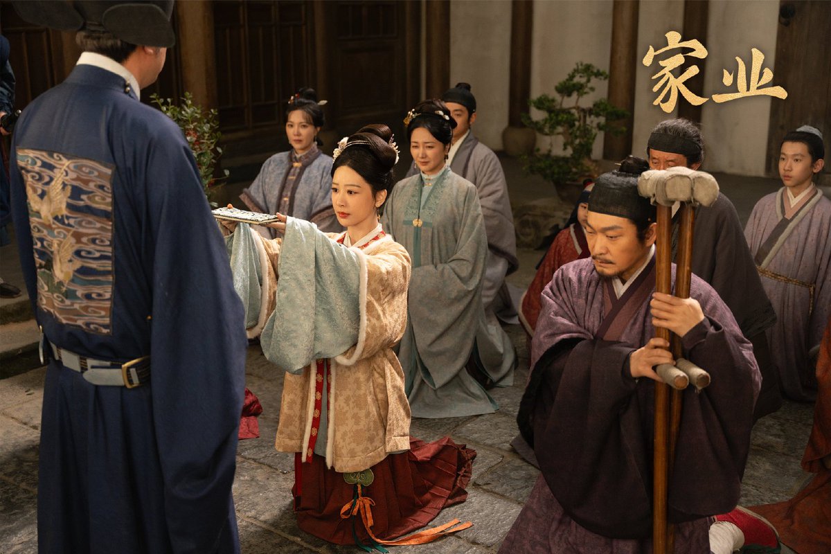 ultramelons's tweet photo. Drama #TheHeir (#家业) starring #YangZi #HanDongjun #WuMian #TianXiaojie #XuBaihui #WangZihao #XieXin #LiHongliang #YangSi #FuDalong #CaoLei #LiHongtao #HuangMan #ZhangXiqian #LiBaoAn #ZhuHui #LiuTao #LiuKai #HongHua #ZhouZhi #LiChunAi #WangWanjuan release new stills. https://t.co/C6IepE6Xpn