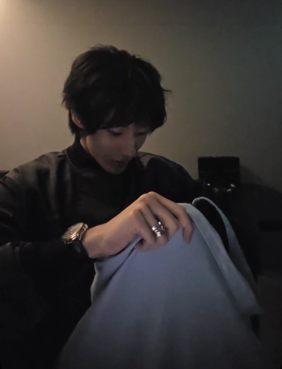 tutustyyyy's tweet photo. แอนตันเหมือนกุมาก ด้านแบกบ้าน https://t.co/swZnohrmdB