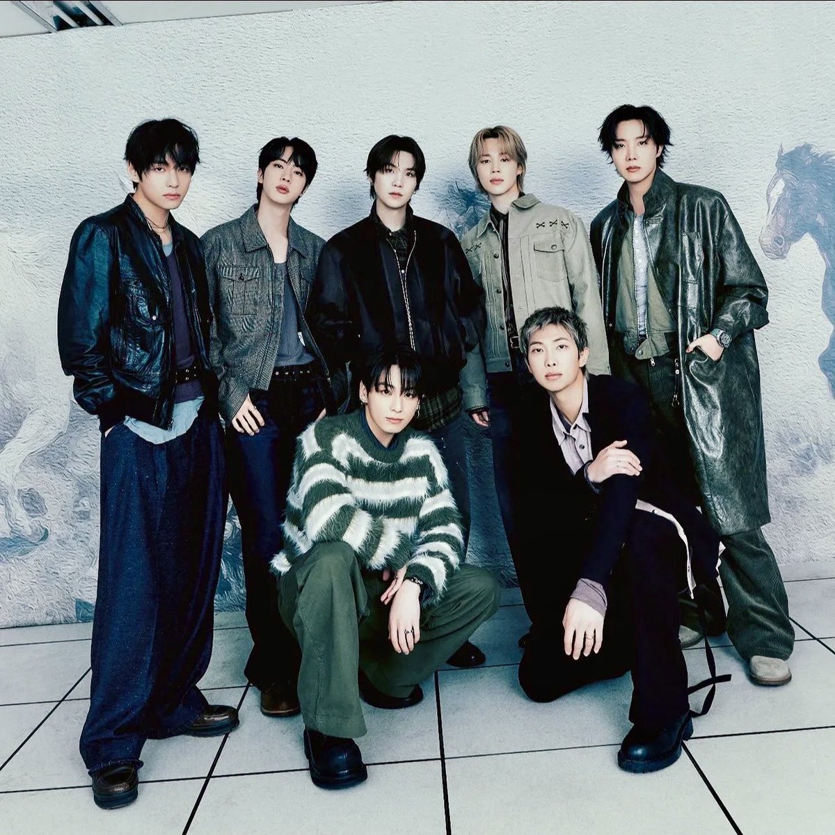 PopPlanet_'s tweet photo. BTS (@bts_bighit) Becomes the Most-Viewed K-Pop Artist on YouTube with Over 55 Billion Views. https://t.co/GOXKeVEb7B