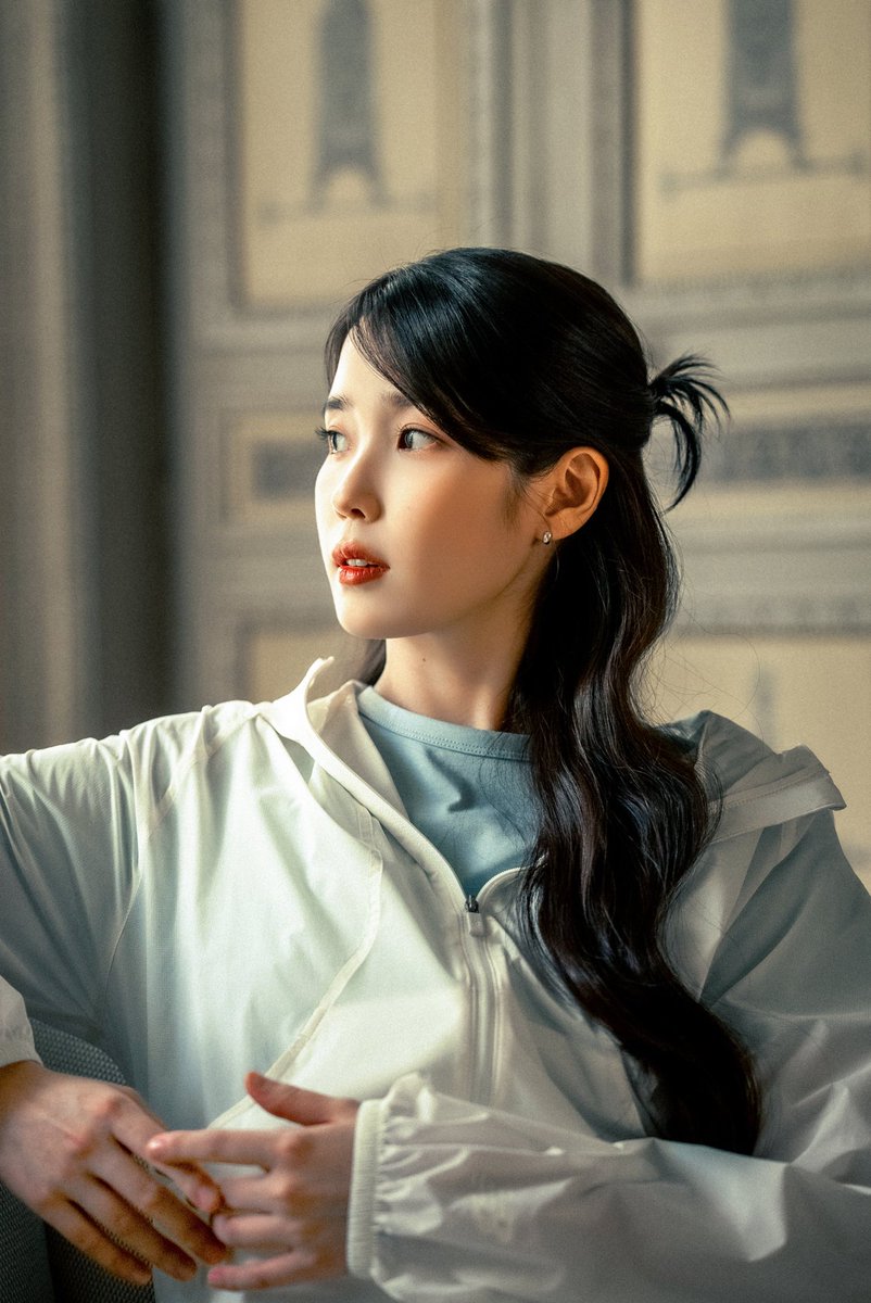 TheePopCore's tweet photo. IU confirms she will embark on a 2027 world tour following her South Korea concerts this September. https://t.co/BwjQgnDqtu