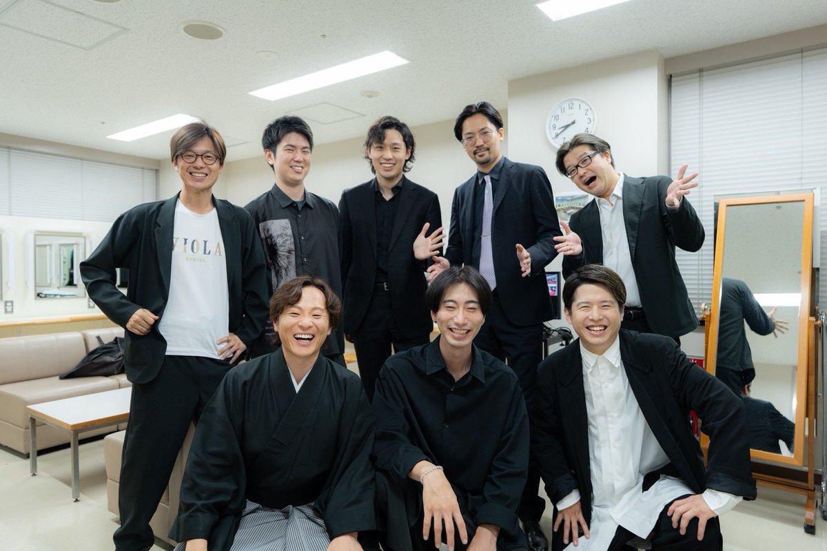 ASANOSHO's tweet photo. 今までに感じたことのない感情でした。

舞台の上で、「これは日本人だからこそ創り出せる舞台だな」と心から思いました。古から培われてきた私たち日本人の精神にまで触れることができた気がします。

素晴らしいミュージシャンの皆さんと「声明」が溶け合い、一つの祈りの世界が生まれたことに深く感動しました。

そして、このすべてを Compose し、一つの作品として昇華してくれた音楽監督・曽根麻央さんには、心からの敬意と拍手を送りたいです👏

浅草公会堂へお越しくださった皆さま、ありがとうございました！