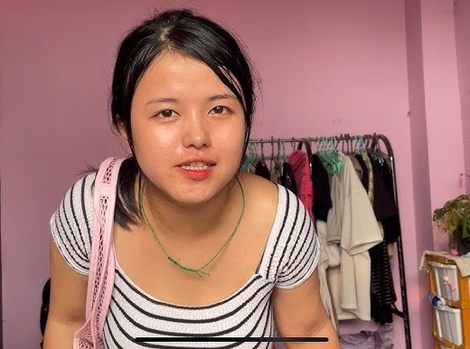 yesofficialraja's tweet photo. Meet Geni Kamki (1M+ followers IG)
from Arunachal Pradesh,who absolutely stole the show on INDIA'S GOT LATENT Ep 2
​She predicted a 7.5 for herself, but the judges ended up giving her an average score of 10. Even without the match, the judges were just so charmed by her adorable innocence and unique accent that they gifted her a brand new mobile phone.