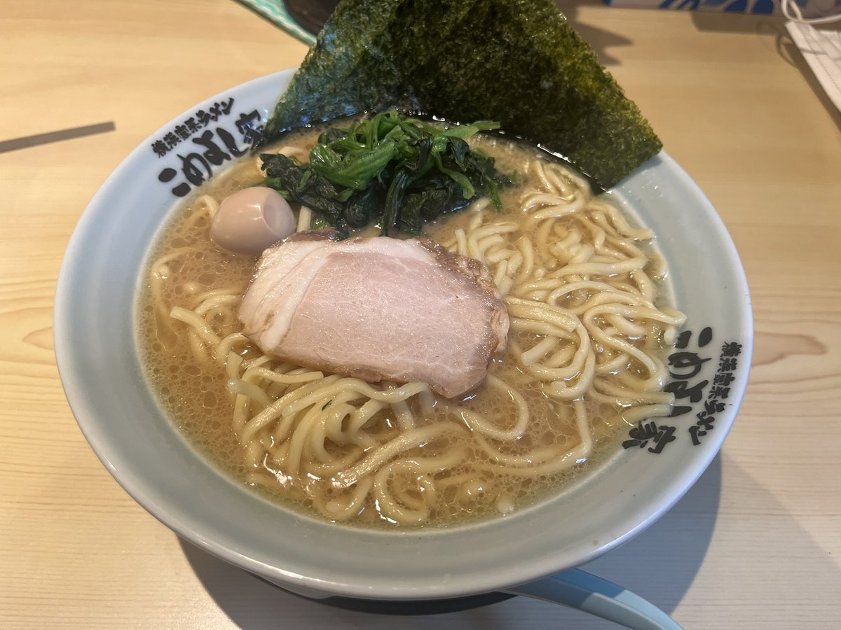 double_prsk's tweet photo. 起きてる人が悪い https://t.co/z4I6itRjXB