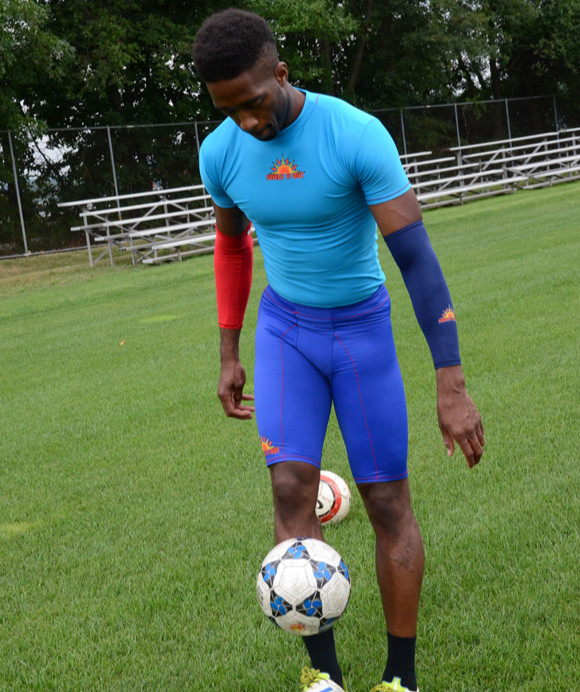sweatitout's tweet photo. Recover faster and move with less pain! 💪 SWEAT IT OUT® 1900SL Thigh, Groin &amp; Hip Support Shorts provide targeted support to help with hip, groin, hamstring, and quad injuries. Designed for all-day wear to aid recovery and reduce discomfort. 🏃‍♂️ https://t.co/wYHuVeYmYu https://t.co/A8hPvldeBl