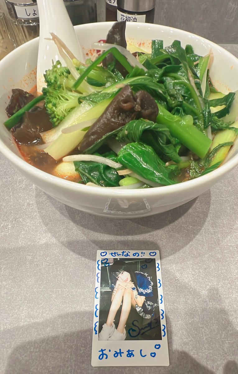masappen's tweet photo. 痛恨のミスにより大遅刻かましてシュンってしてたから沢山慰めてくれた（笑）ありがとう😢 https://t.co/UmTrMDuKzK