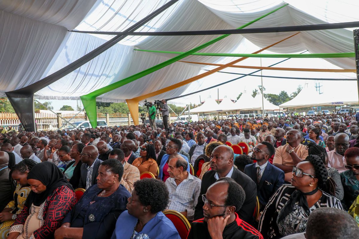 ProfJanetBarasa's tweet photo. As we continue serving our people, may we remain united in faith and purpose as we work towards a peaceful, prosperous, and transformed Kakamega County. https://t.co/WeuMR6hALd