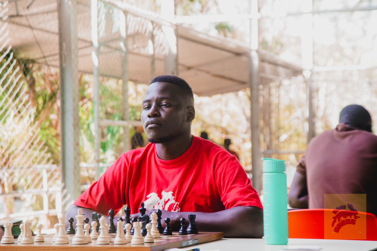 BaniBulletin's tweet photo. Round 2 of the Coast Open Chess Championship see Uganda's National Champion Nyola Wasswa Mark of @KeEquityBank Chess Club lock horns to a draw with @KCBInKenya Chess Club Candidate Master (CM) Egesa Emmanuel (@TheDoubleE1).

The duo just returned from the Africa Individual Chess Championship in Botswana.

#UgandaChess #KenyaChess