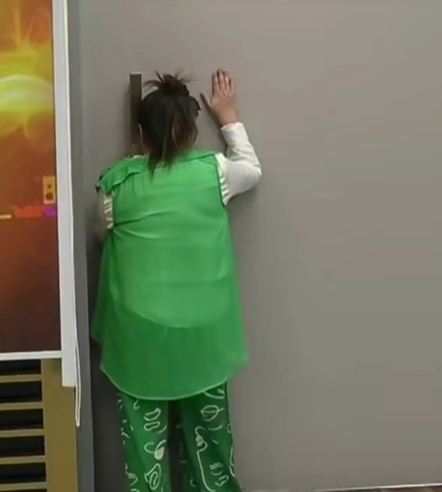 Laraquiro_'s tweet photo. Chicos esta desquiciada pincoya, encima qie entra tu hermana te quejas de que no te dijo lo que vos querias, pero andate a cagar y volvete a chile #GranHermano 
#GranHermanoGeneraciónDorada https://t.co/mu6IX1c7N7