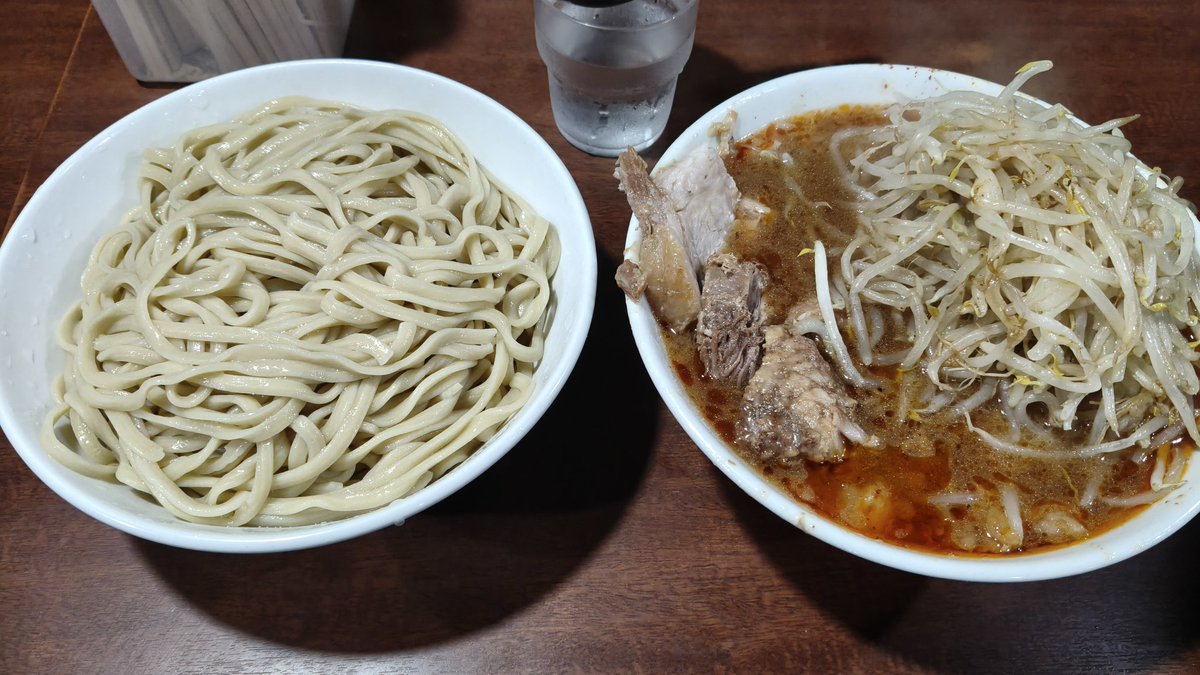 YyTwo's tweet photo. 相変わらず肉美味すぎる〜 https://t.co/rLIVmsrBw4
