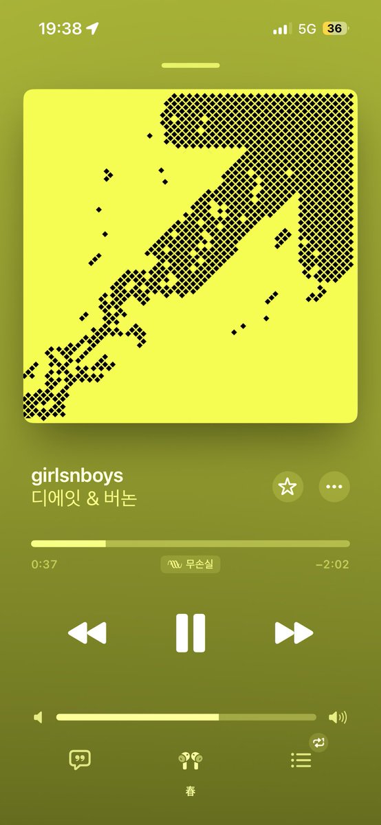 0ddoooo's tweet photo. 산책하다가 능소화 봤어요 ♡.♡ 
올해 첫 능소화...

글고 오늘 산책메이트🏃‍♀️ https://t.co/134sIXqCoC
