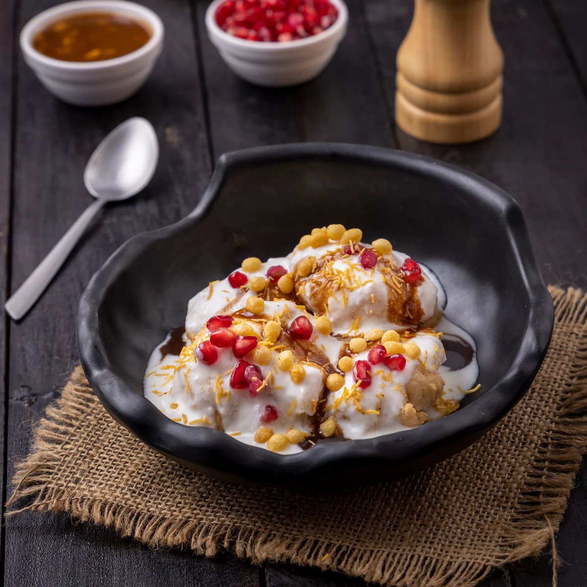 NDTVFood's tweet photo. How To Make Street-Style Dahi Bhalla Perfectly
https://t.co/gwlgJA8Xhz
#streetstyle #dahibhalla #recipe https://t.co/aEiVbmSNZh
