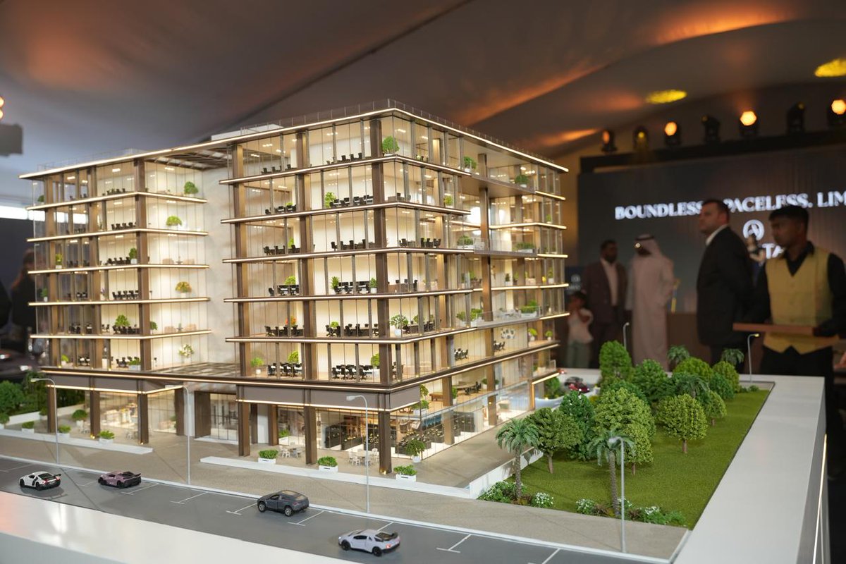 CBN_ME's tweet photo. Arista Properties has taken a major step into Dubai's commercial real estate market with the groundbreaking of HQ by Arista.
https://t.co/z5DwIPFci1 https://t.co/PnKc6X6zGw