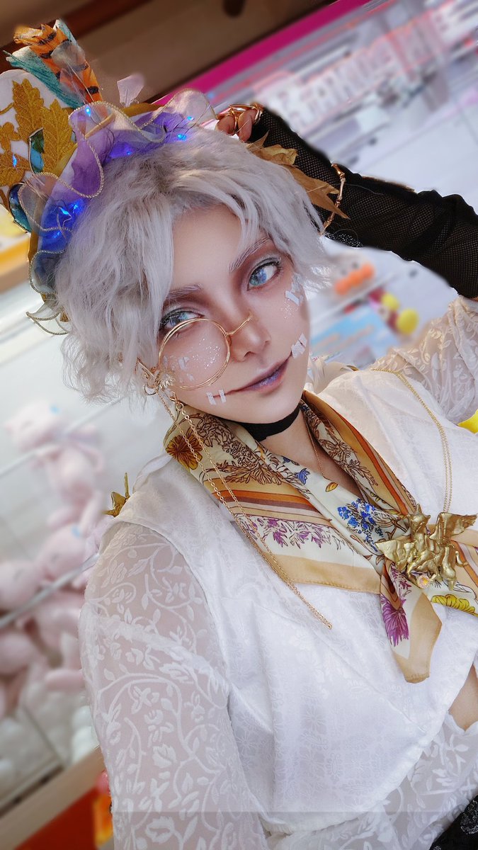 Hollyhocks_v's tweet photo. 【コスプレ】

皆みたいにコラ作る程してなくて爆笑してる
今年後半はもっと色々したい！

#2026年上半期コスプレ総決算 https://t.co/JaWSjaWw9f