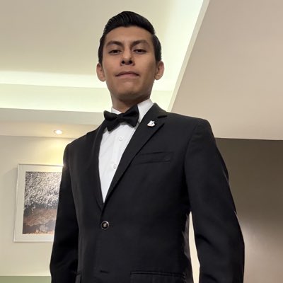 erickcanul1's tweet photo. #NuevaFotoDePerfil https://t.co/STh29p7ozU