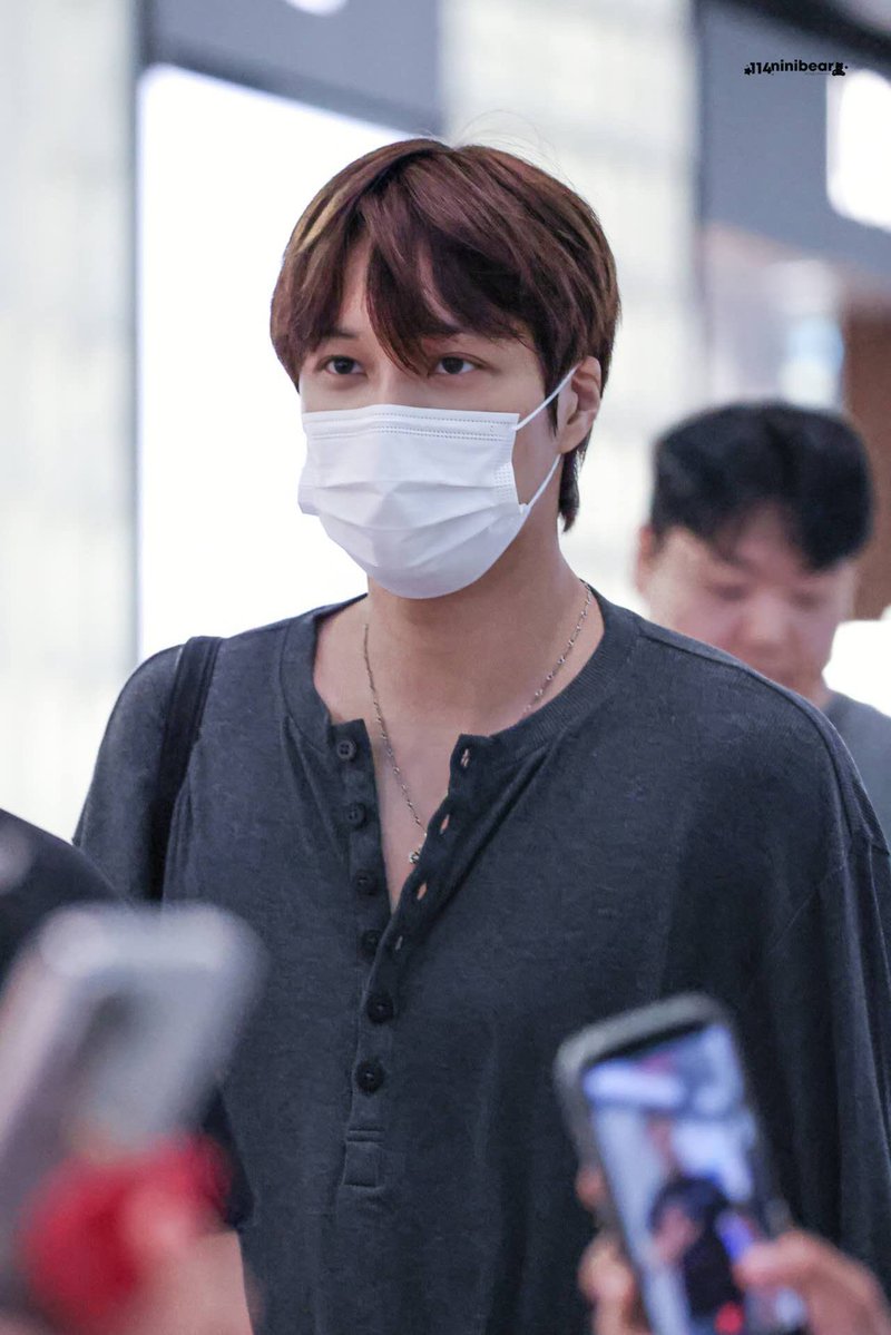 114Ninibear's tweet photo. 260703
ICN

#카이 #엑소카이 #종인이 #KAI #JONGIN https://t.co/nNbzPelb5A