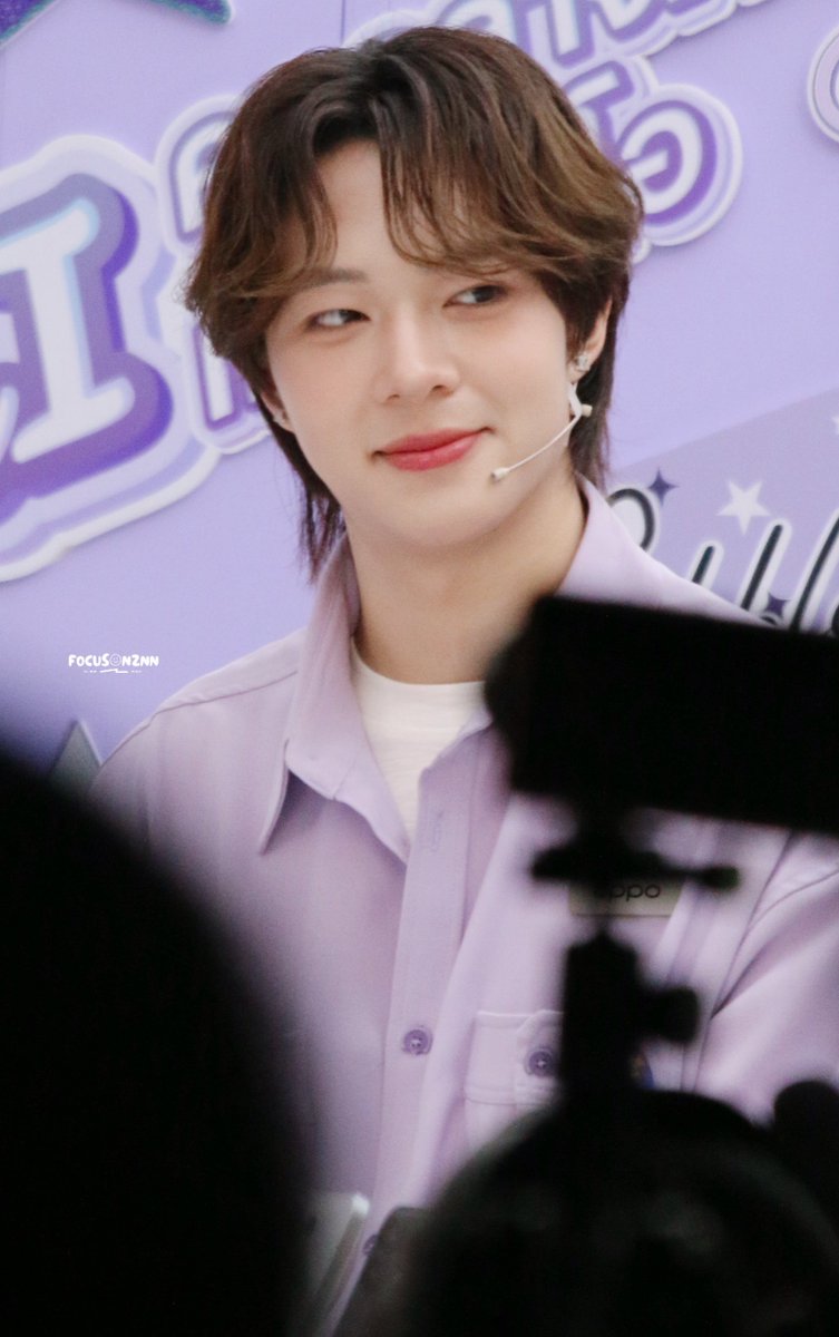 focusonznn's tweet photo. ★

แง้วววว คิดถึมม~ 🥹💖✨
@zee_pruk @CwrNew 

ㅡ ZEENUNEW UNBOX OPPO
#Reno16SeriesTHxZeeNuNew
#ZeeNuNew #ZeePruk #NuNew https://t.co/Rg9bDpoJei