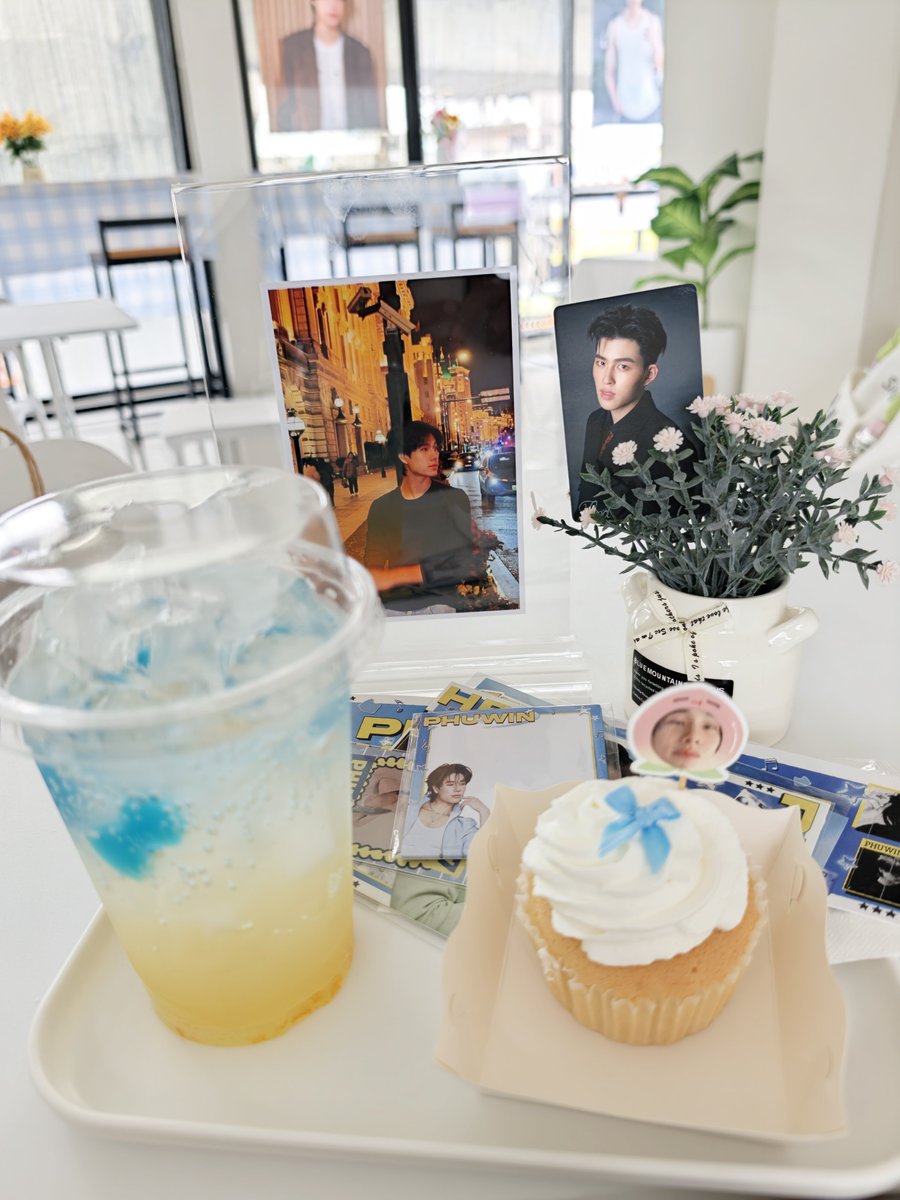 JMJnutto's tweet photo. ไปมาแล้ว ชาววินนี่น่ารักมากๆ  at @solrisecafe

#PhuwinStation23 
#phuwintang https://t.co/jiDlXJFHUR
