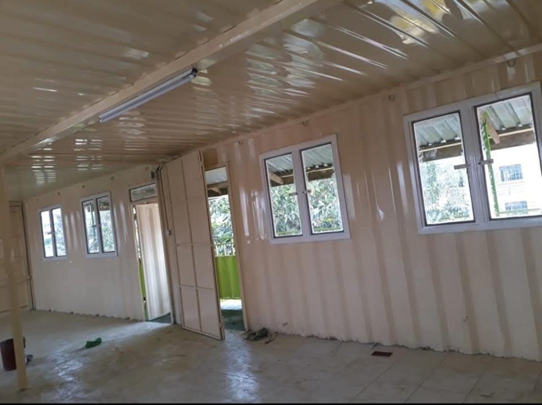 Corelink_Ke's tweet photo. Not your ordinary classroom. 😉 This 2 storey container school is proof that great ideas don't need traditional buildings. https://t.co/wqTJs4Qfnf