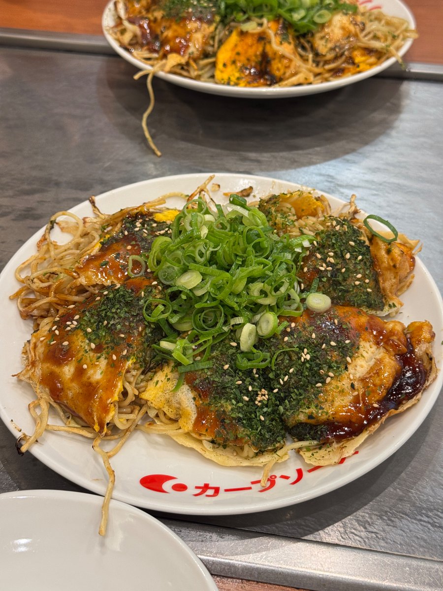 hide_xnr's tweet photo. 広島帰省

お好み焼き

宝剣(広島)

そしてコウネとかいう広島にしかなくない？という牛の部位 https://t.co/M1u76FndT6