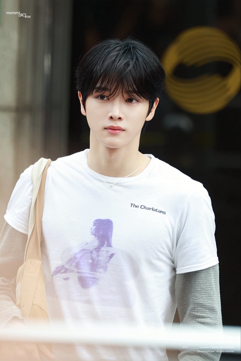 momentscene913's tweet photo. 260703 뮤뱅퇴근

#성찬 #SUNGCHAN #ソンチャン #RIIZE #라이즈 #郑成灿 #鄭成燦 #dyd #riize_dyd https://t.co/d2bdmBoPq5