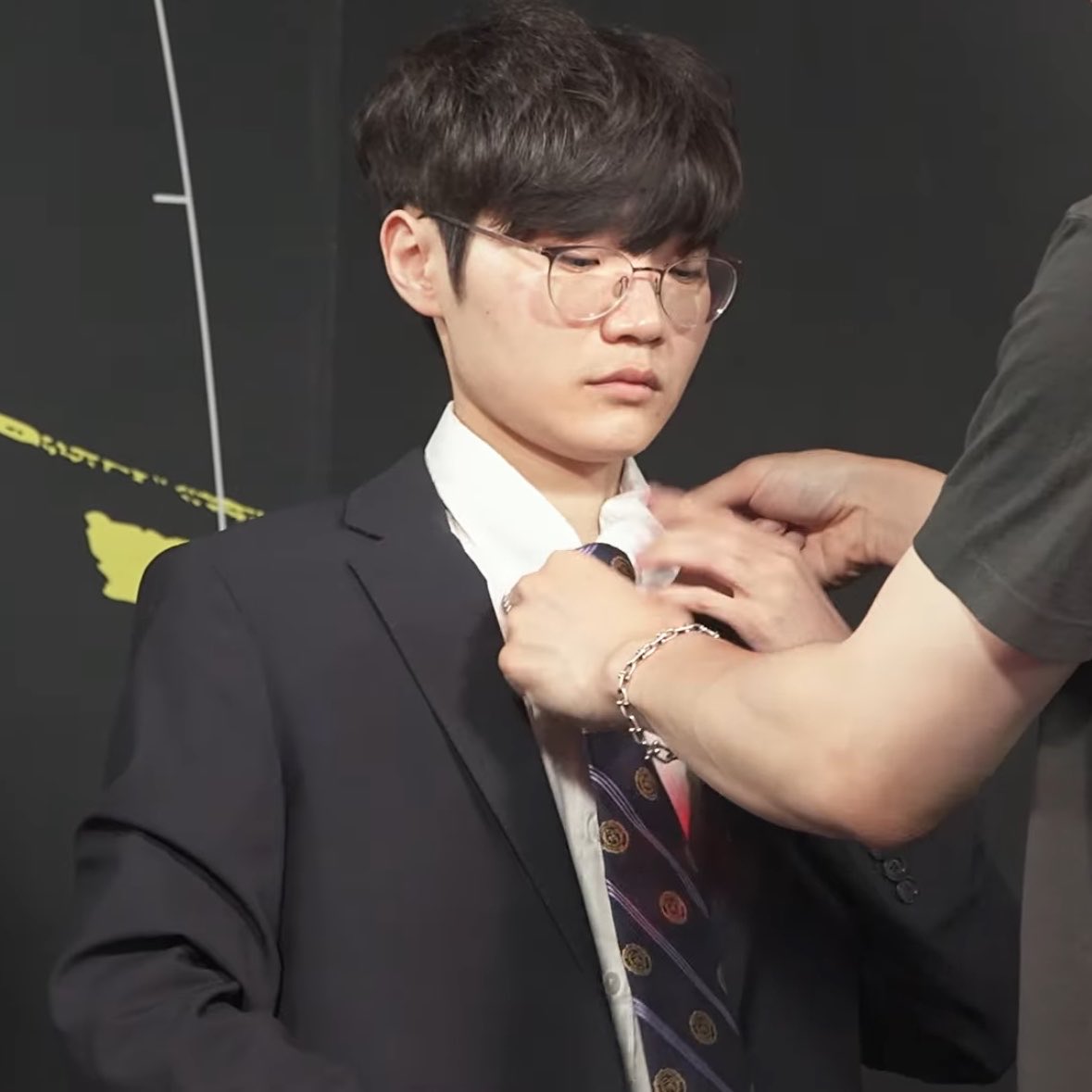 magukive's tweet photo. why is our coach so pookie https://t.co/cf5rEKsuei