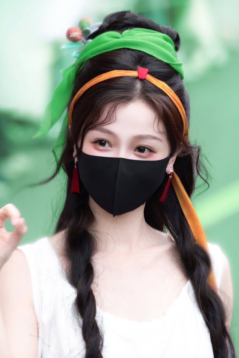lollipop_p26021's tweet photo. 何盼好美好萌.. ＞𐋣＜

#YunChusVengeance #YunChuLing #EstherYu #YuShuxin #虞书欣 https://t.co/WVsnD4FTot