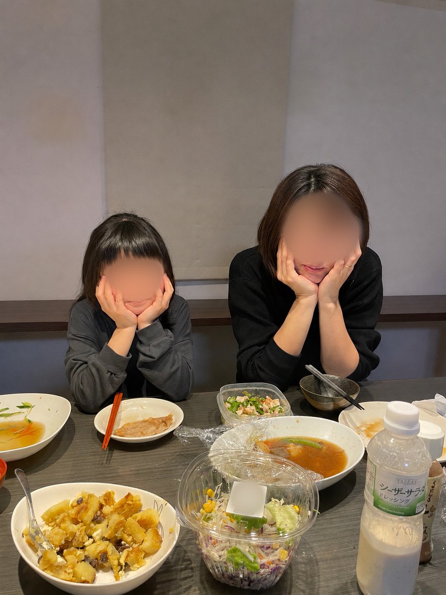 rihabilitation_'s tweet photo. 子供のポーズのマネをするマロンさん😍

💕夜のマロン💕
接写
結合部
長年夫婦
３児のママ
パイパン夫婦
医療事務役職者 https://t.co/lvFWUj6Lxu