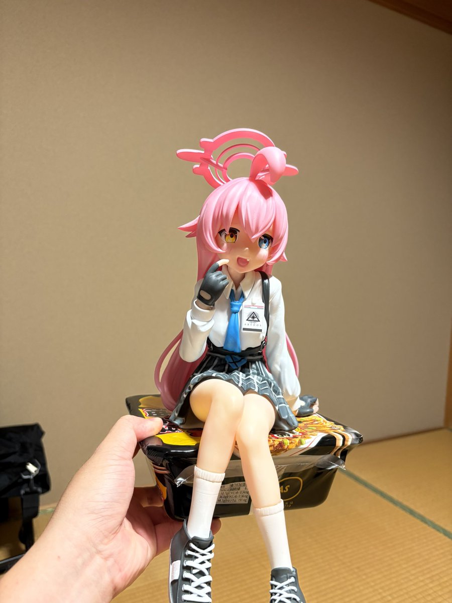 s4091211's tweet photo. Bigぬーどるストッパー？？？？
ヌードル借しな！！うちのはこうや！！！！！！！！ https://t.co/I3jQNjhBrj