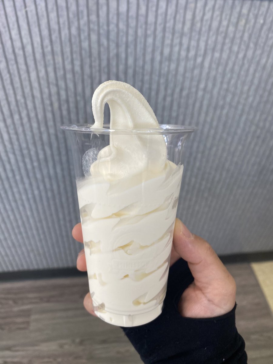 suuupiii1's tweet photo. ＃バリと北海道ミルクソフト
@ministopfan https://t.co/cHaFxaKSnp