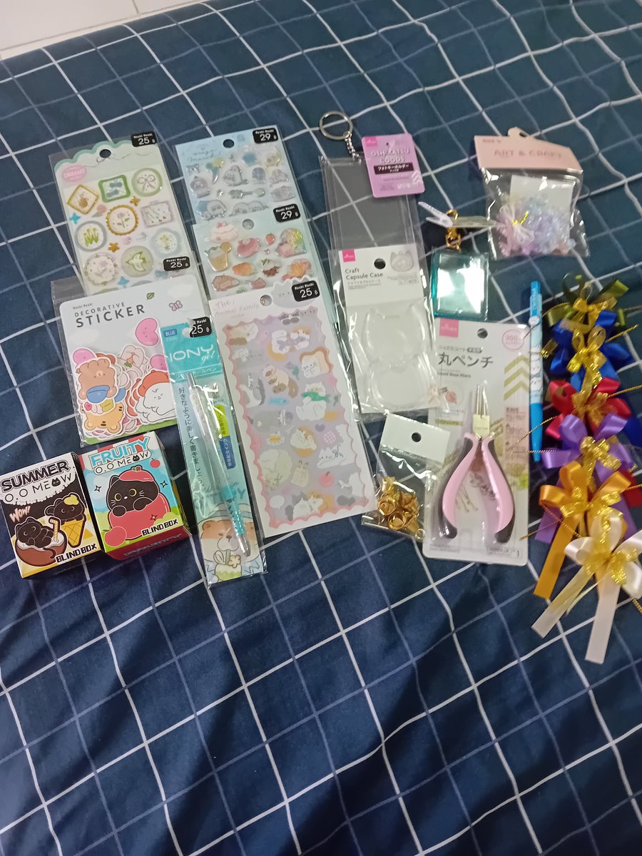 icheeseball43's tweet photo. holy haul https://t.co/RJVC1aPRdO