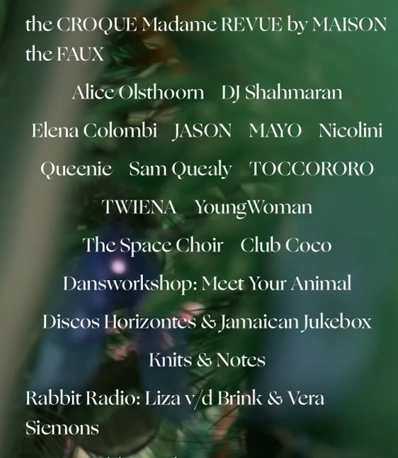 queeniemusique's tweet photo. Tonight 💚💚💚 https://t.co/dQddim7yYC