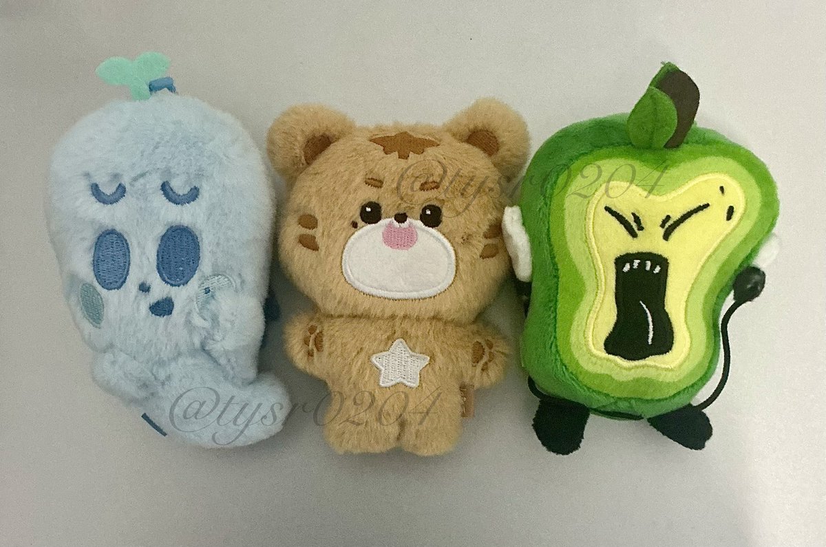tysr0204's tweet photo. WTS พร้อมส่ง
มีใครใจดีรับน้องไปเลี้ยงมั้ยคับ ผมร้อนเงิน🔥​

ตุ๊กตา มาร์ค ลี 3 ตัว = 1600฿ ส่งฟรี
*ไม่มีการ์ด ตั้งโชว์ในกล่อง ไม่เคยออกไปข้างนอก ไม่เคยซัก

#ตลาดนัดnct #ตลาดนัดnctdream #marklee https://t.co/gZjVomGwkP