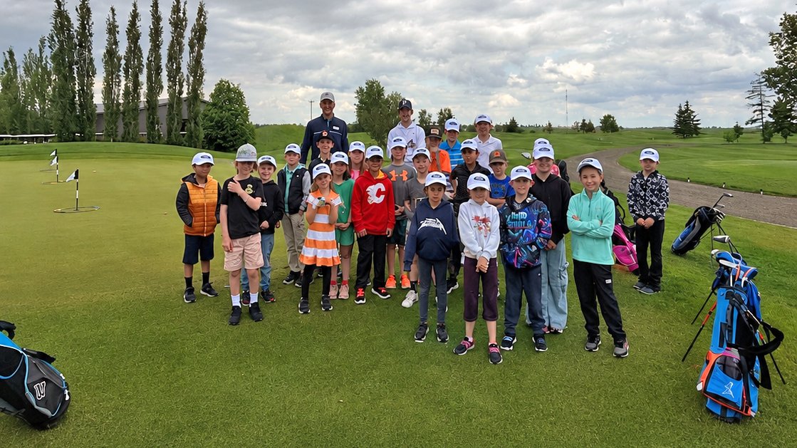 maplejt's tweet photo. NEW DATE! FREE Junior Golf Clinic for boys and girls ages 6 to 12 in @TownOfOlds, Alberta, on Tuesday, July 14.

Join us for one of two free junior golf clinic sessions at the MJT @Cam_Clark_Ford Olds Go Golf! Junior Clinic at Olds Golf Club.

Choose either: 11:00 am–12:00 pm or 12:00 pm–1:00 pm.

Instruction by @pgaofalberta Professionals. Plus, each participant will receive a tee gift, courtesy of Cam Clark Ford Olds, @FordCanada, and the Maple Leaf Junior Golf Tour!

Register using the form on the MJT website at https://t.co/avcFXlEL00 and email it to ajeffery@camclarkford.com.

Need more info? Email info@maplejt.com
Don't miss your chance for a fun, free introduction to golf. Sign up today!