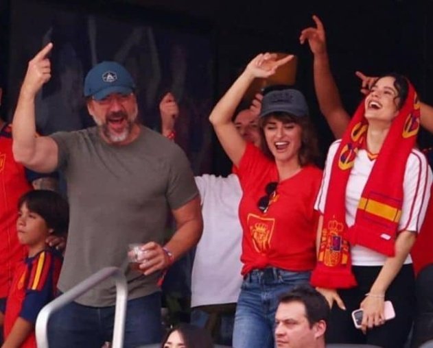 MarBalCas's tweet photo. -Vengo de un país muy machista llamado España que me invita al palco. https://t.co/vLX4N7UDPc