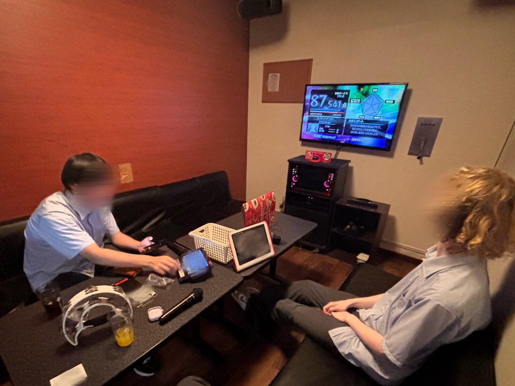 orera_ns's tweet photo. 【進捗解除】
オレらは　カラオケを
楽しんだ https://t.co/zwjlw2pwiX