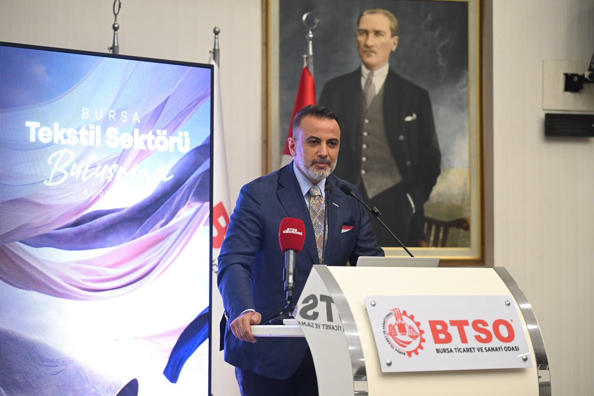 orhanaydin's tweet photo. Bursa Ticaret ve Sanayi Odası Yönetim Kurulu Başkanı Sn. İbrahim Burkay’ın ev sahipliğinde sektörün çok değerli isimleriyle Bursa Tekstil sektörünü konuştuk. 

Bursa’mızın ekonomik vizyonuna ve tekstil sektörüne yön verecek hedeflerin ve projelerin paylaşıldığı programın şehrimiz, iş dünyamız ve ülkemiz adına hayırlı olmasını diliyor, emeği geçenlere ve bir birinden değerli tüm katılımcılara teşekkür ediyorum.

Ayrıca yaklaşan BTSO seçimlerinde İbrahim Burkay başkanımıza başarı temennilerimi iletiyor, çalışmalarında üstün muvaffakiyetler diliyorum. @ibrahim_Burkay