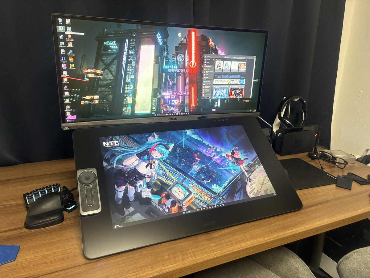 Roux_1151's tweet photo. 液タブ買い替え
4年使用したhuion kamvas pro16から
Wacom Cintiq Pro 24、型落ち中古だけど十分良い https://t.co/vIbphCUYQA