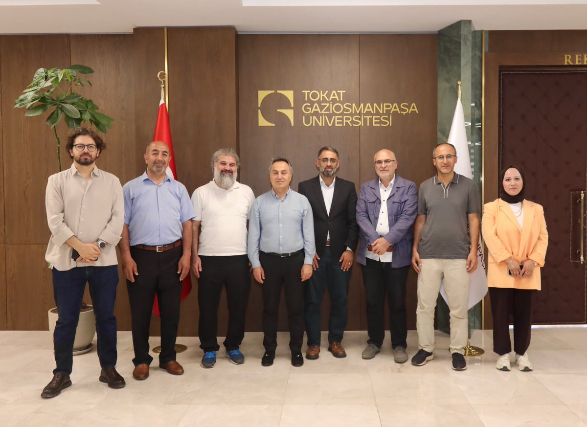 udeforgtr's tweet photo. UDEF Başkanı Abdullah Muhammed İslam, TUMED Başkanı Selman Duran ve beraberindeki heyet, Tokat Gaziosmanpaşa Üniversitesi Rektörü Prof. Dr. Fatih Yılmaz’ı makamında ziyaret etti.

Nazik ev sahipliği dolayısıyla Sayın Rektör Prof. Dr. Fatih Yılmaz’a teşekkür ederiz. https://t.co/mzqQzHoDHN