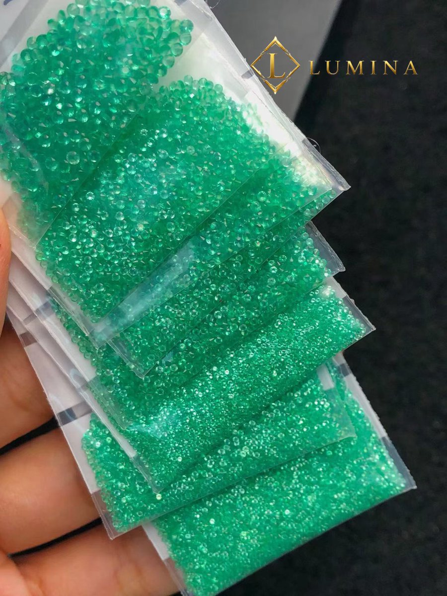 Luminajewelryph's tweet photo. ๐ Natural Emerald
Round Cut
0.7 โ 3.0 mm
Beautiful emerald green stones ready to inspire timeless jewelry creations.
โจ Lumina Jewelry
#Emerald #NaturalEmerald #RoundCut #Gemstone #FineJewelry https://t.co/vQ9CJrKOxv