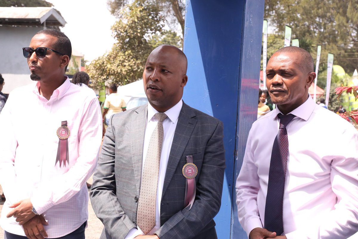 Kenya_Ports's tweet photo. KPA shines at Nakuru Show, bagging 11 trophies for climate-smart agriculture and trade initiatives.

Wins include best stand in Blue Economy, Govt Stand, Community Projects, Environmental Standards, Trade Stand, Transport Services, International Trade, Exports, & National Cohesion.

Also placed 2nd in Youth Empowerment & Non-Agri Statutory Board, 3rd in Information Technology and Communication.

KPA is cutting port charges for exports, launching a green channel for fresh produce, and expanding cold chain infrastructure to cut post-harvest losses and boost global trade.

The authority has been at the forefront of implementing cold chain logistics initiatives to support the agriculture sector and facilitate international trade. It has introduced discounted port charges for export cargo, giving farmers and exporters a competitive edge in international markets.

A dedicated green channel now gives fresh produce exports priority access for gate entry and handling at port facilities, helping keep cargo on schedule to ensure goods reach their destination at peak quality.

KPA is also strengthening infrastructure through the addition of reefer plugin points and other modern port facilities. These initiatives are critical for reducing post-harvest losses and enhancing Kenya's position in global agricultural trade.