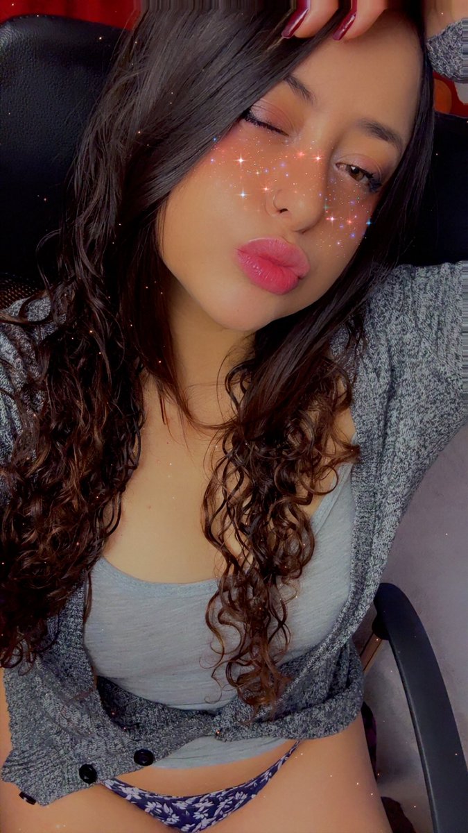 PixelKiss_'s tweet photo. I'm online now here ➡️ https://t.co/vhQ1Nnyw2Y  ~ Come and Lets share magic together! @MyFreeCams! #onmfc #nsfwtwtً  #nsfwㅤㅤ https://t.co/e7auljYard